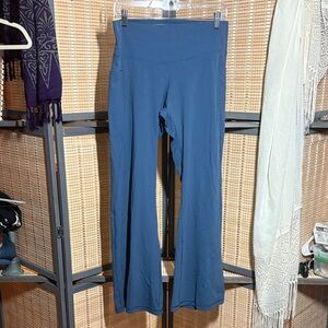 Members Mark Women’s High-Waist Flare Yoga Pants - Blue